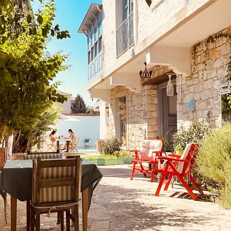 Mina By Adda Alacati מלון